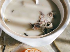 -白氏鲶鱼汤(白亮1号店)