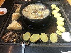-有一锅·野生菌黑山羊腊排骨火锅(古城北门店)