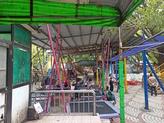 -顺德大良半月城游乐场