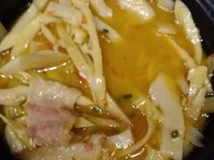 -春天里·老街坊餐厅(港隆广场店)