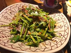 香菜拌牛肉-高烤场烧烤餐厅(文华里店)