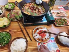 -黔二妞地摊火锅(龙华清湖店)