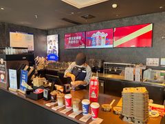 -瑞幸咖啡(大连罗斯福广场一层店)