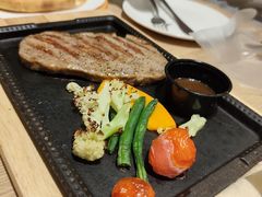 -必胜客(WOW中央公园店)