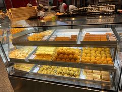 面包甜点陈列柜-吴越糕享(常熟万达店)