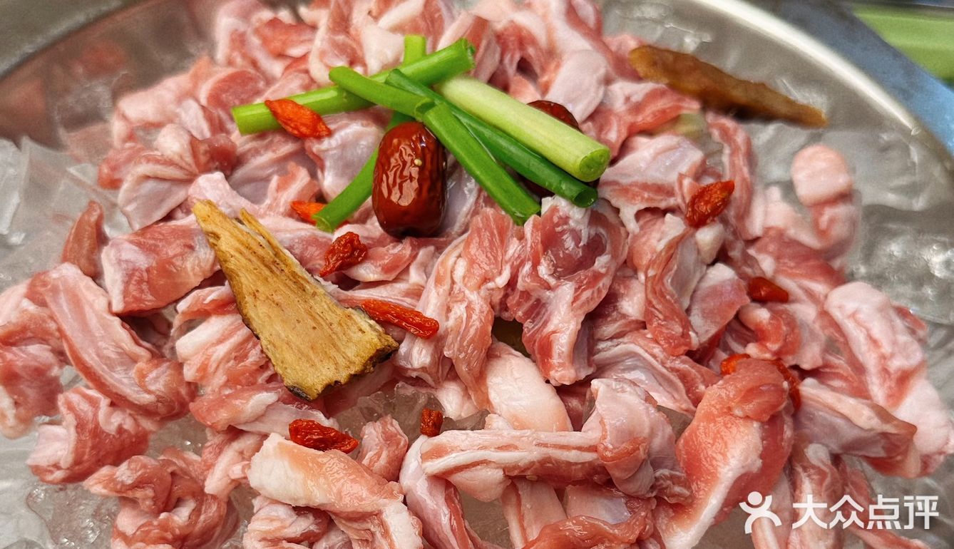 厉害了!在汕头居然有这种冰煮羊🤔