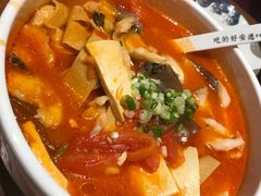 -渝是乎酸菜鱼(龙旗购物中心店)