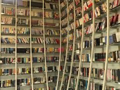 -钟书阁(松江泰晤士小镇店)