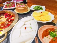 -潮火锅·麻辣牛肉火锅(观音桥方圆·LIVE店)