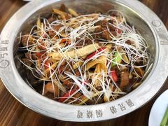 焖烧鸡-弓虽昌焖烧鸡(大竹林店)