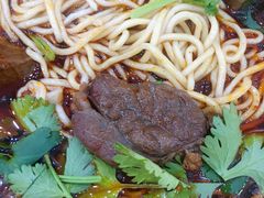就牛肉-秦云老太婆摊摊面(较场口店)