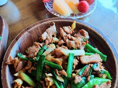 -隔壁老王·家常云南菜(花巷店)