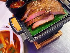 香烤猪颈肉配泰式炒饭-simply thai天泰(长泰广场店)