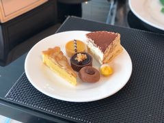 -圣丰索菲特·2 On 988 Café 自助餐厅
