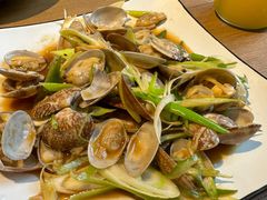 -臻鲜燕海鲜融合餐厅(金陵style店)