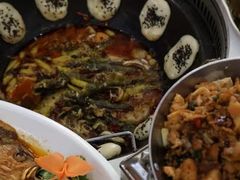 -丹水桥地锅鱼·翘嘴鲌·地方特色全鱼宴(丹江口大坝店)