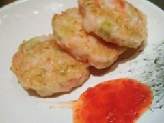 -雍容荟帝王蟹活龙虾展台自助(IFS黑金店)