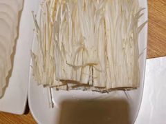 -茸梅路右拐龙虾-农家菜(松江店)