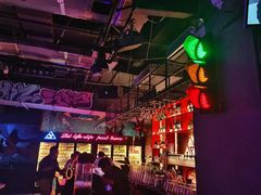 -UP嘻哈酒吧(粉巢店)