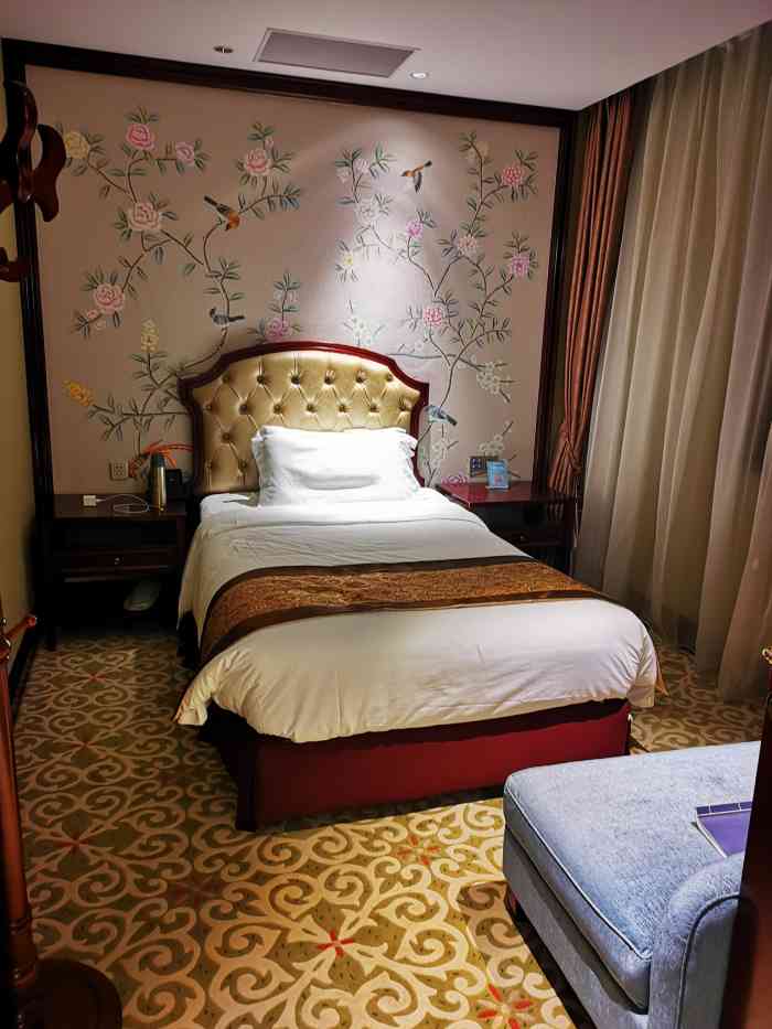 青岛三利莫丽斯酒店