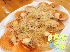 蒜蓉粉丝蒸扇贝-明记海鲜大排档(巽寮湾店)