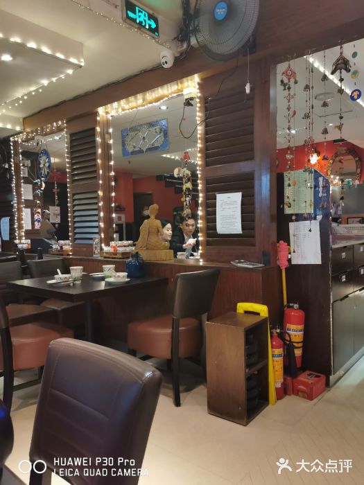 大头虾越式风味餐厅(光明广场店)大堂图片