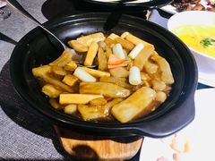 -御花园·粤菜·海鲜火锅(中山公园店)