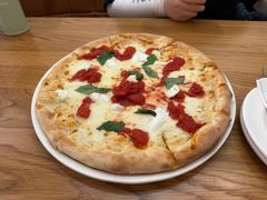 -城市大道红炉披萨烘焙坊