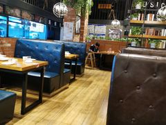 大堂-鼎原力量吊炉烧烤主题餐厅(临河街店)