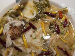 -渔语鱼酸菜鱼新川菜(来福士店)