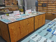 -罗伯特眼镜·蔡司官方授权(罗湖国贸店)