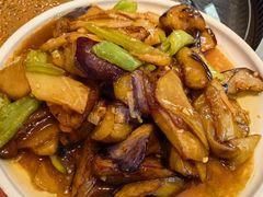 -山河屯铁锅炖·非遗东北菜(南山店)