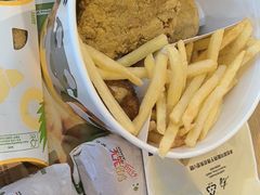 -麦当劳(中二横路店)