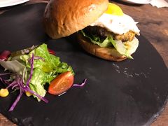 -HIGH FIVE哈福手工汉堡(桂林路店)