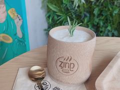 -ZING COFFEE 镜咖啡