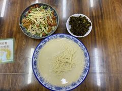 -雪琴面馆富安特色鱼汤面(城中花园店)