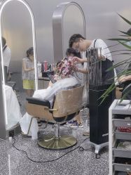 -Tloml salon