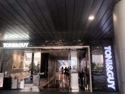 -TONI&GUY