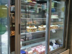 面包甜点陈列柜-Dough&Joe团憩(瑞虹天地月亮湾店)