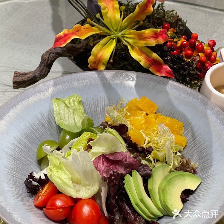 海天mall 梧桐餐厅的黑松露烤鸭只要198