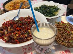 -堂瓦里·33年传统赣菜(第一街区店)