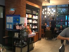 -星巴克(上海虹桥新天地二店)