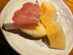 -老牌坊云南鱼豆花火锅(嵩山店)
