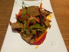 彝家手撕美人椒牛肉-云海肴·汽锅鸡·云南菜(苏州中心店)