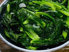 炒油麦菜-满記土窑烧鷄波浪山莊