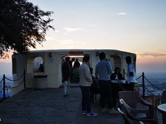 -Lake Shore Hotel & Restaurant