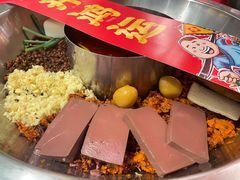 -谭鸭血老火锅(万象九宜城店)