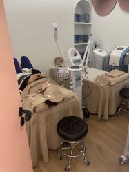 -苗方清颜痘肌研究所