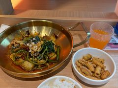 -阿上阿上麻辣香锅&麻辣烫(朝阳蓝色港湾店)