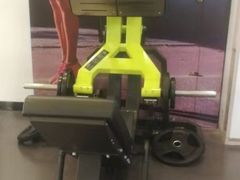 -思迈威健身(积玉桥万达店)